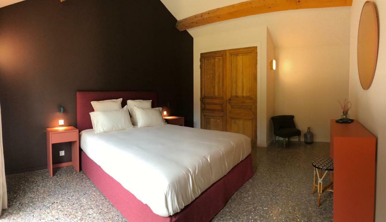 Le Cafe & La Forge Du Petit Badon Villa Salin-de-Giraud Esterno foto