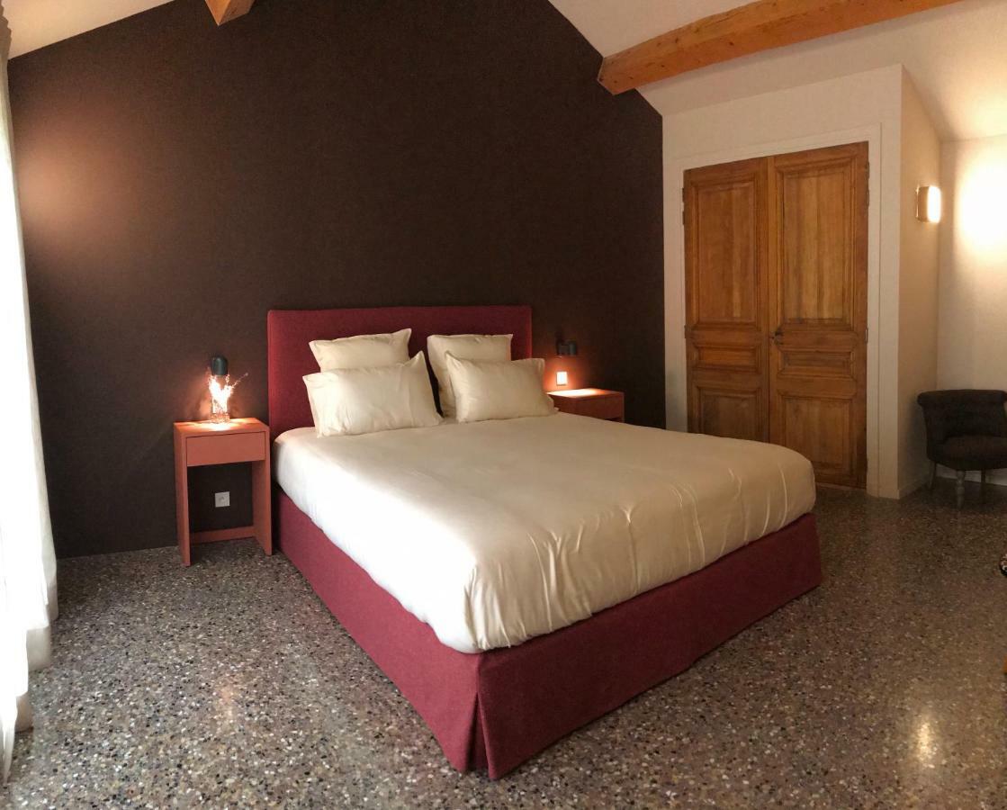Le Cafe & La Forge Du Petit Badon Villa Salin-de-Giraud Esterno foto