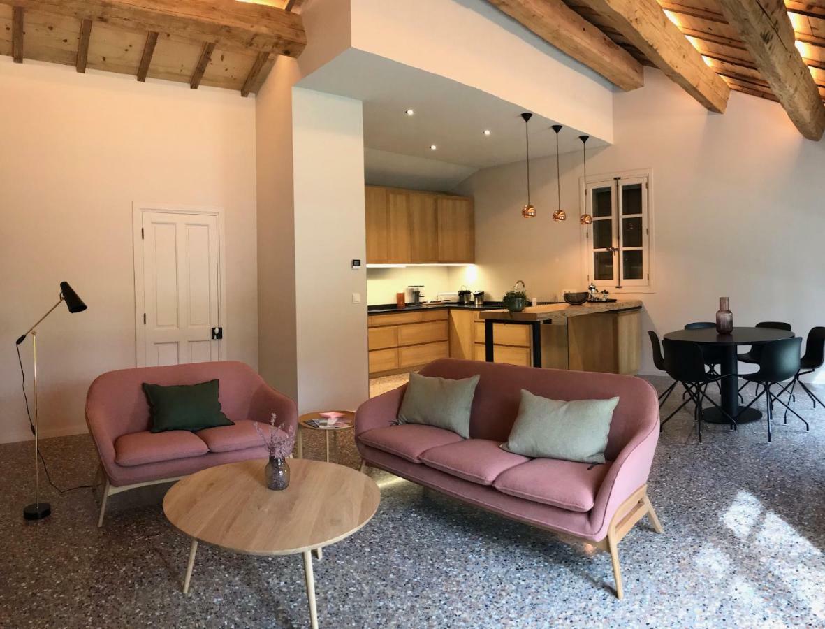 Le Cafe & La Forge Du Petit Badon Villa Salin-de-Giraud Esterno foto